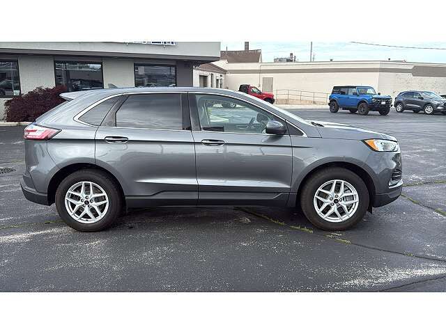2023 FORD Edge