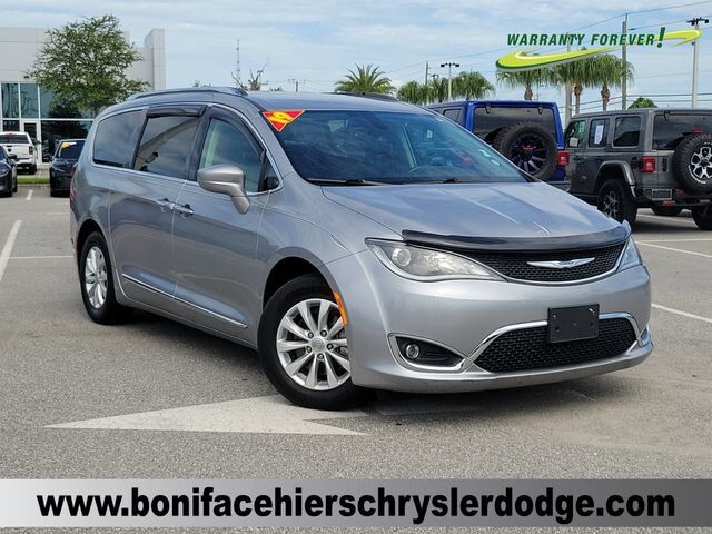 2019 CHRYSLER Pacifica