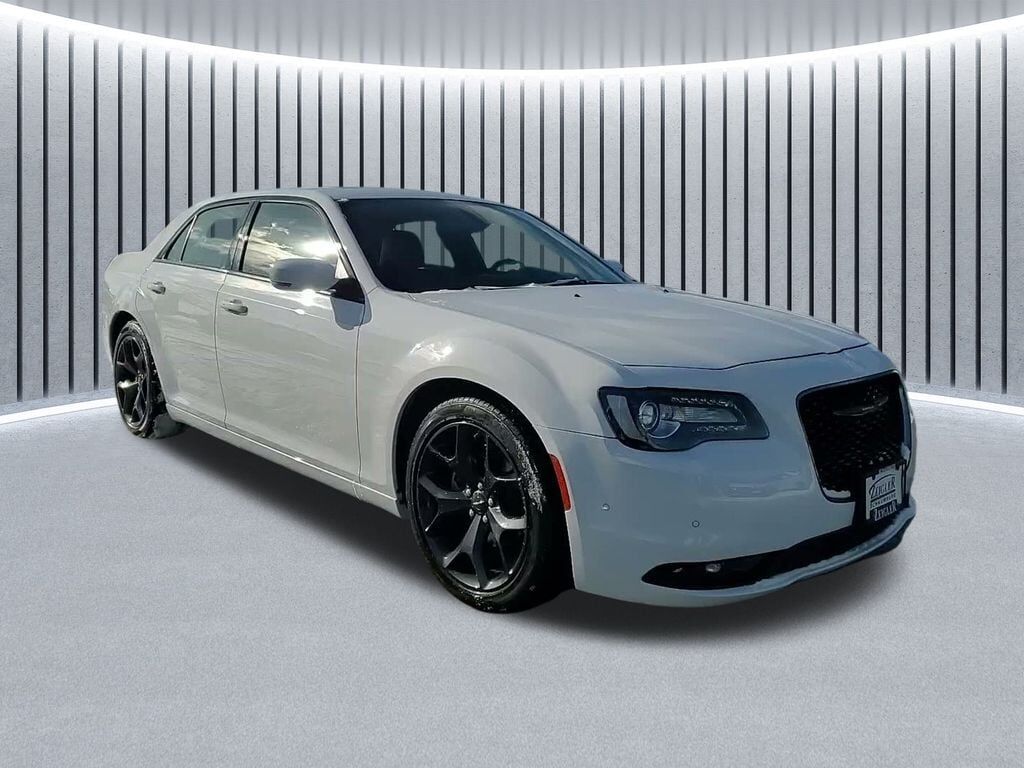 2023 CHRYSLER 300