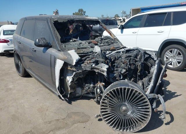 2024 LAND ROVER Range Rover