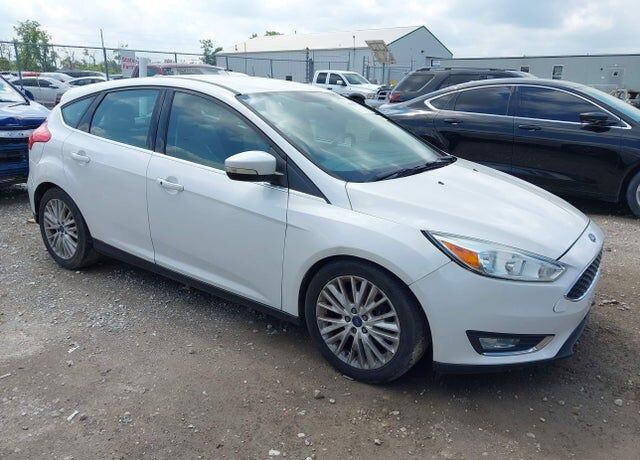 2016 FORD Focus