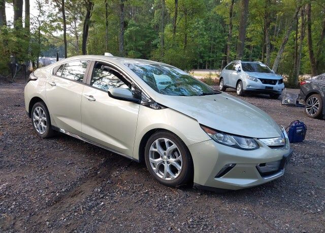 2017 CHEVROLET Volt