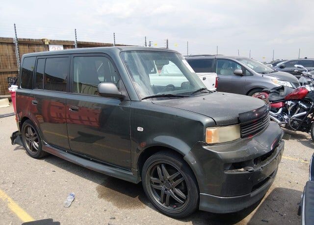 2005 TOYOTA SCION