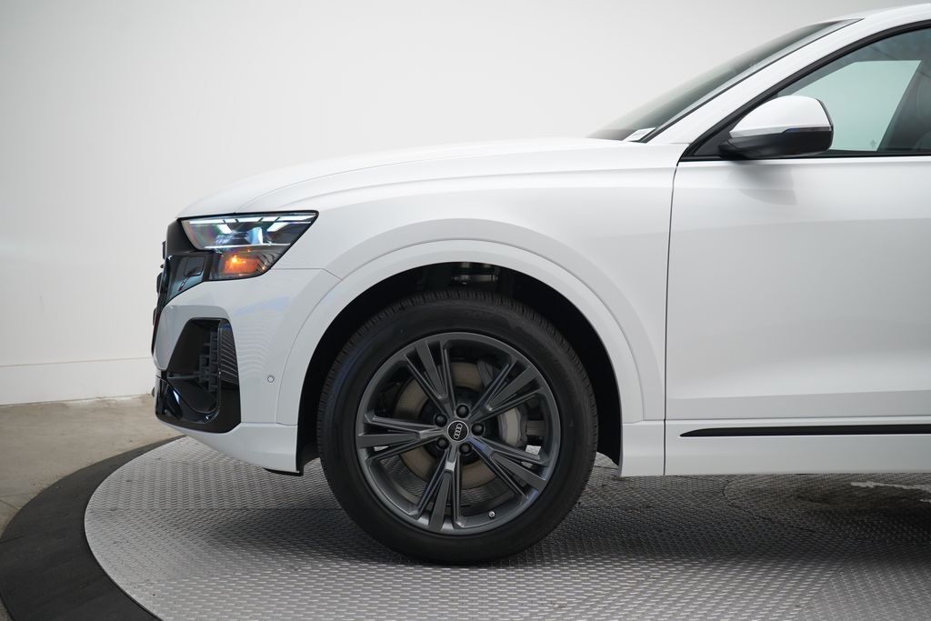 2026 Audi Q8