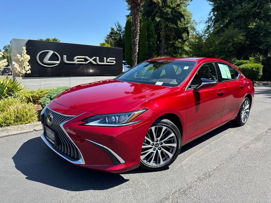 2021 LEXUS ES