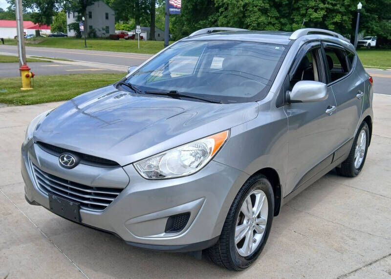 2010 HYUNDAI Tucson