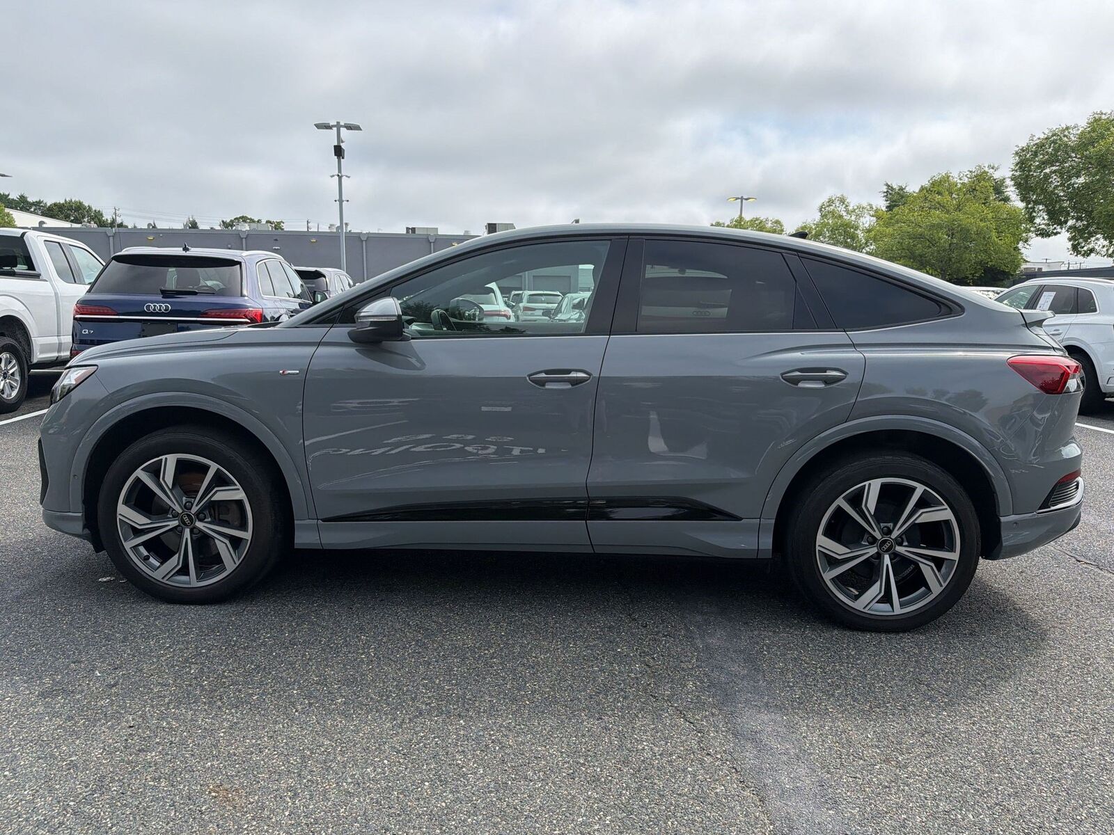 2023 Audi Q4