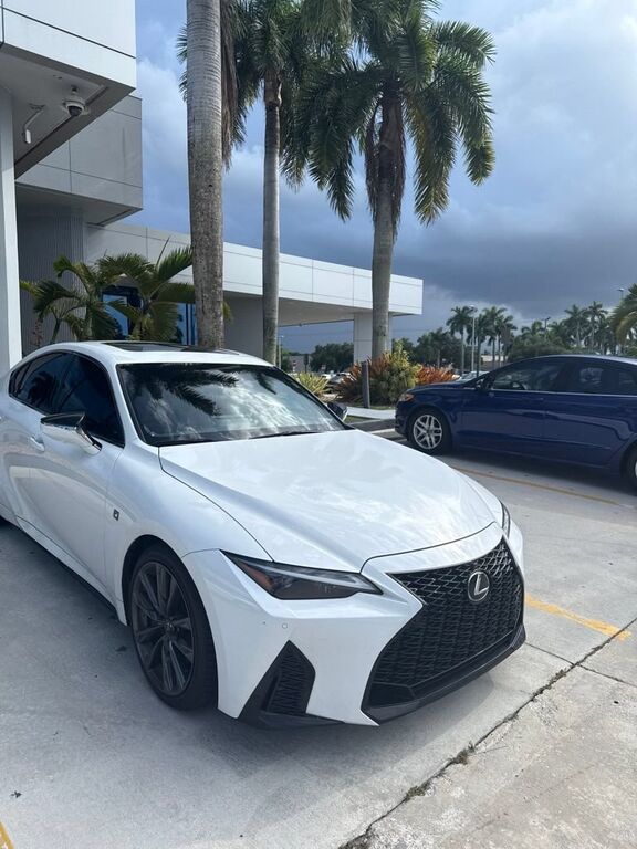 2024 LEXUS IS