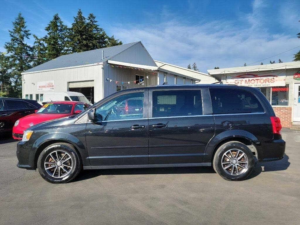 2017 DODGE Grand Caravan