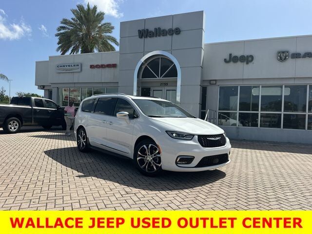 2022 CHRYSLER Pacifica
