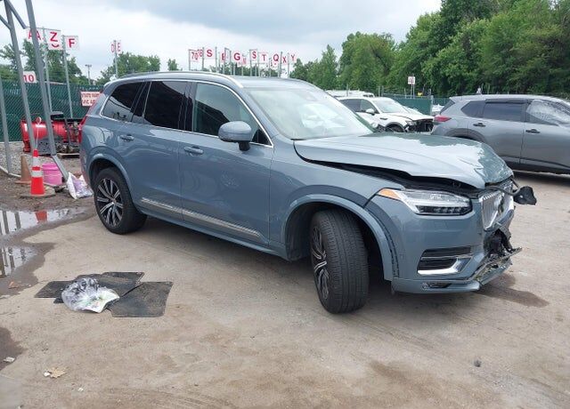2023 VOLVO XC90