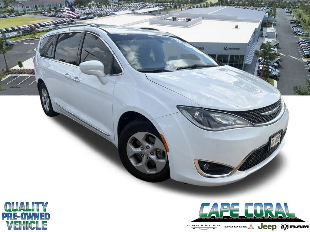 2020 CHRYSLER Pacifica