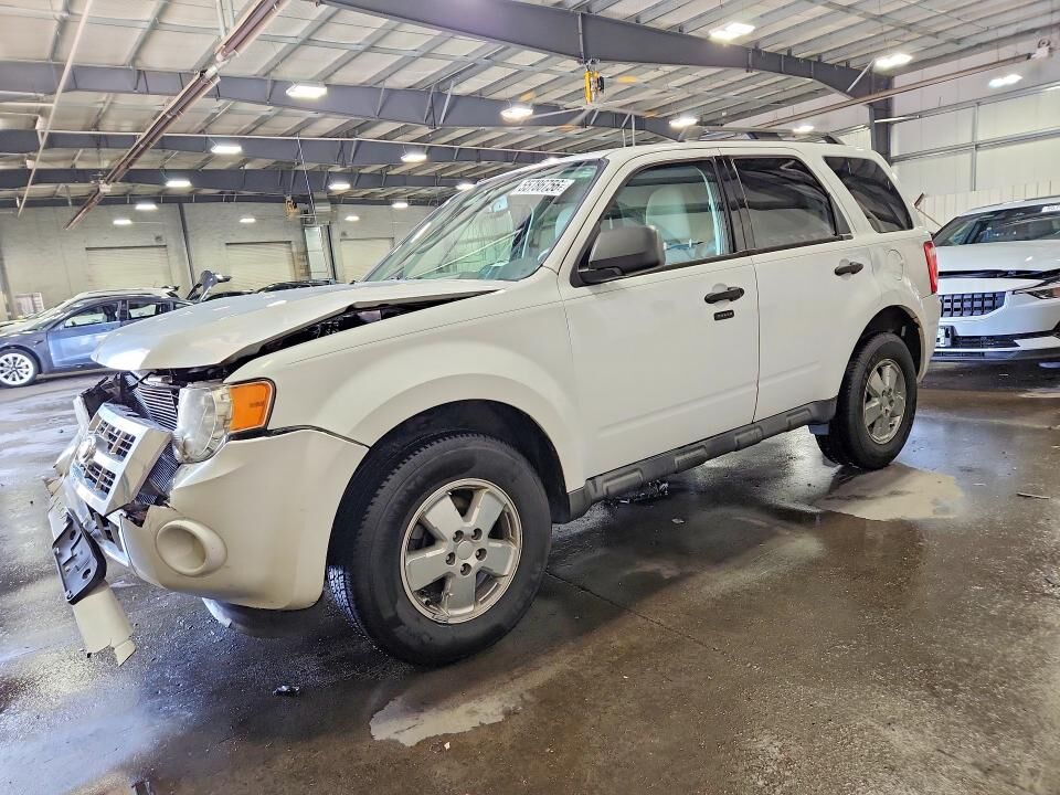 2011 FORD Escape