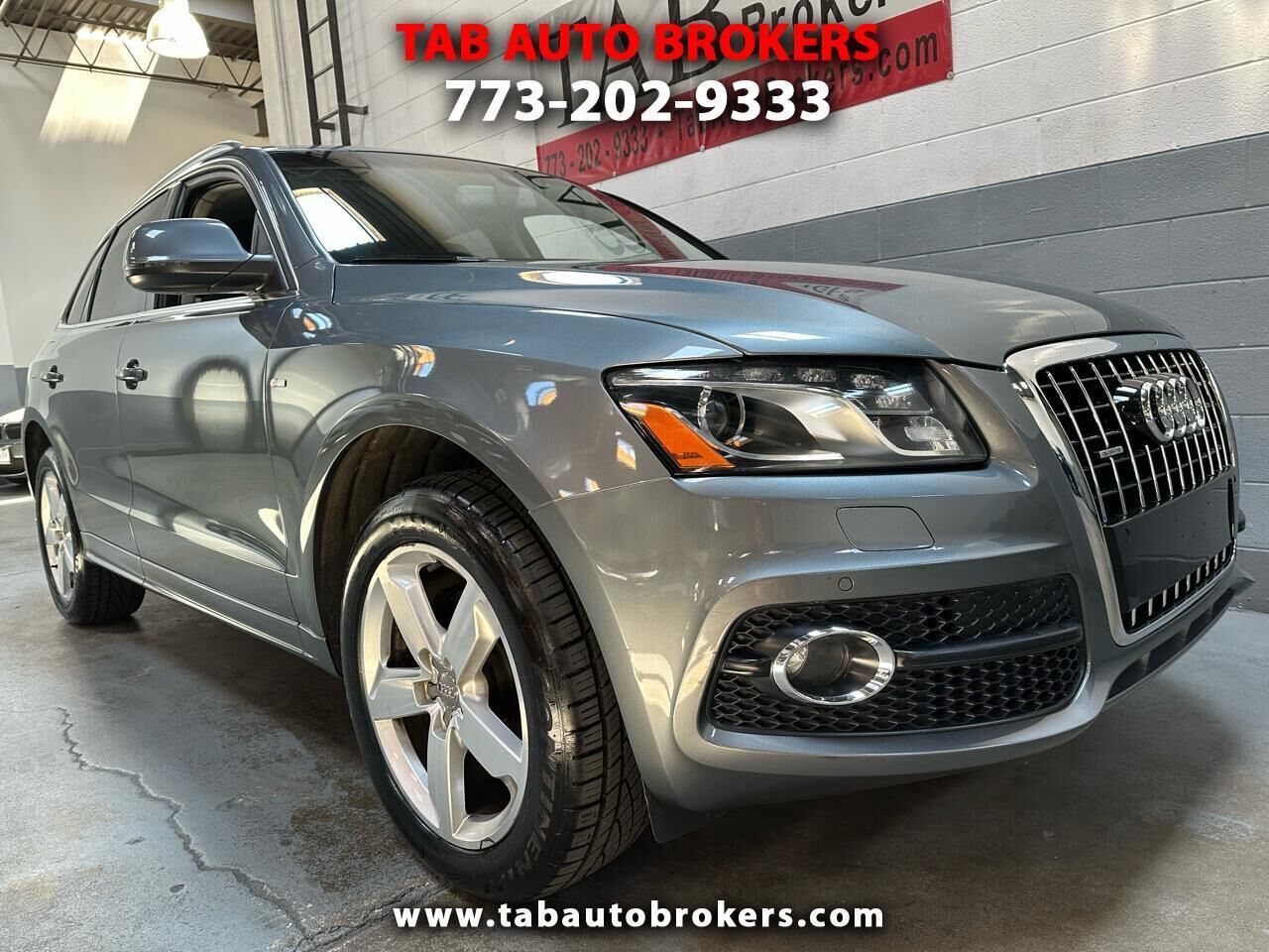 2012 AUDI Q5