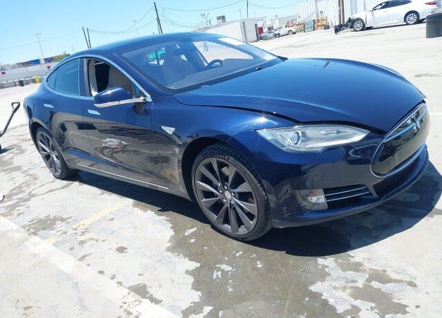 2013 TESLA Model S