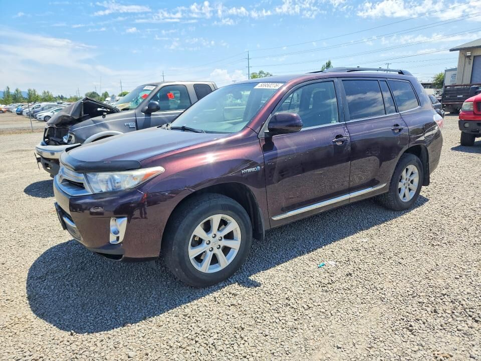 2013 TOYOTA Highlander