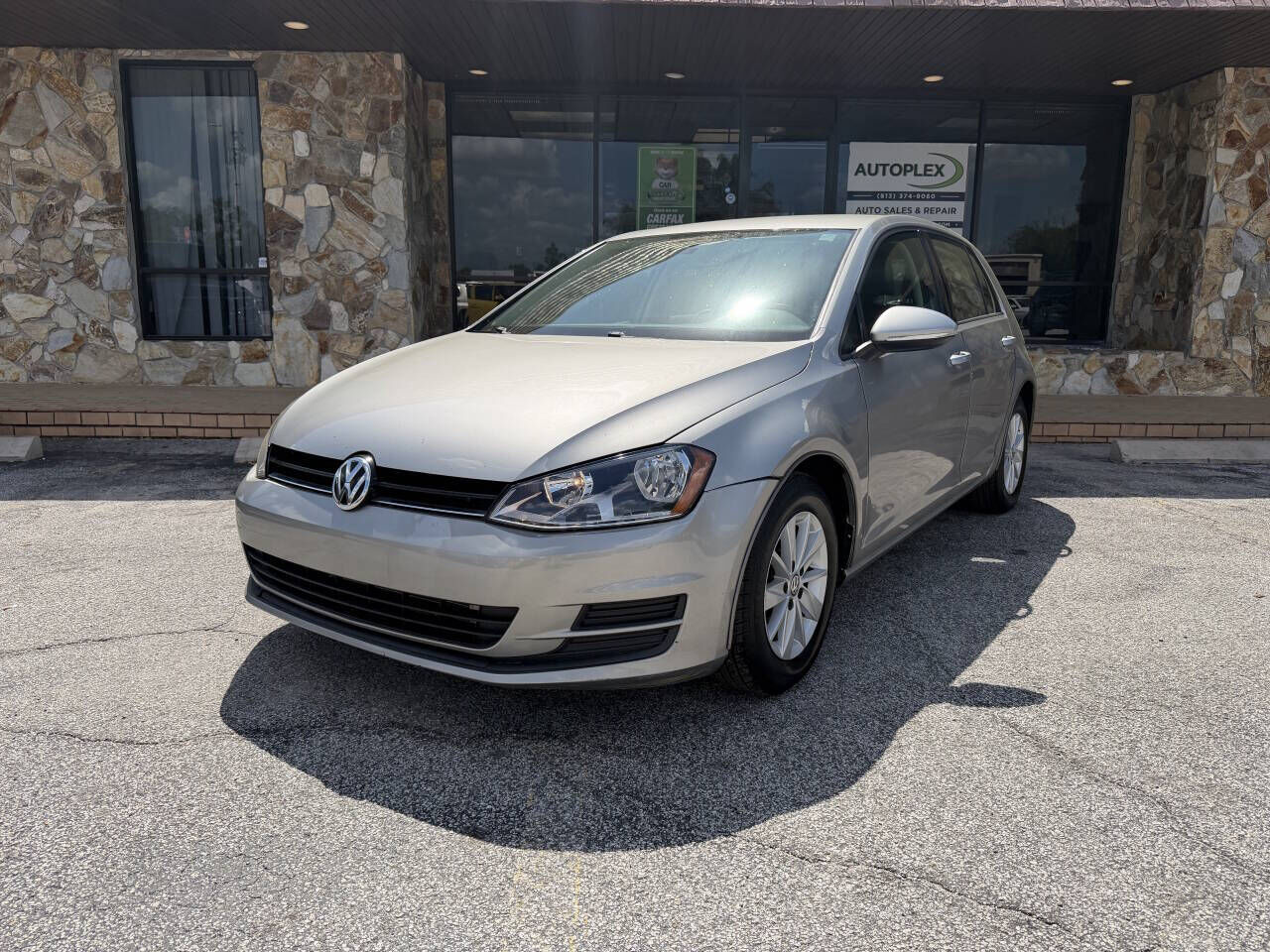 2015 VOLKSWAGEN Golf
