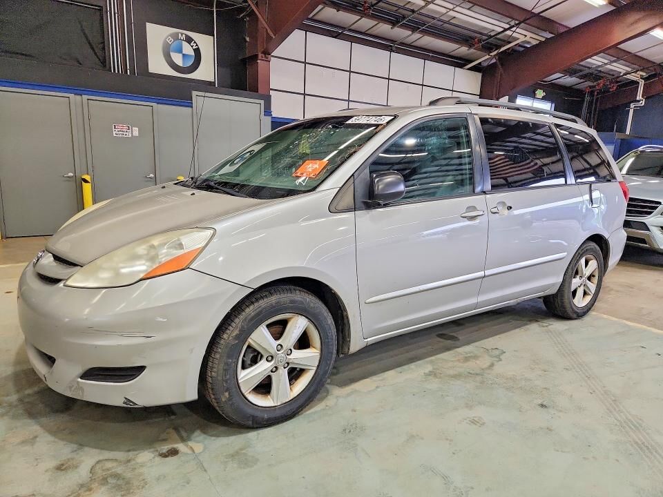 2008 TOYOTA Sienna