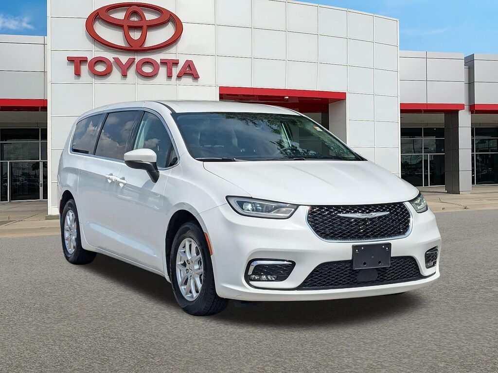 2023 CHRYSLER Pacifica