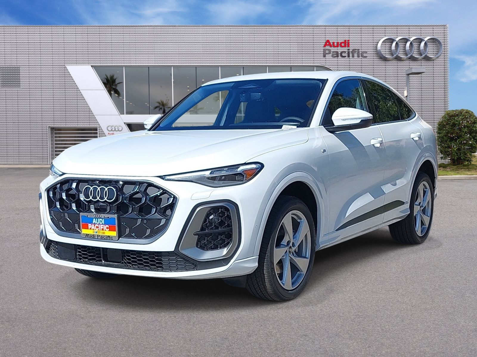 2026 AUDI SQ5