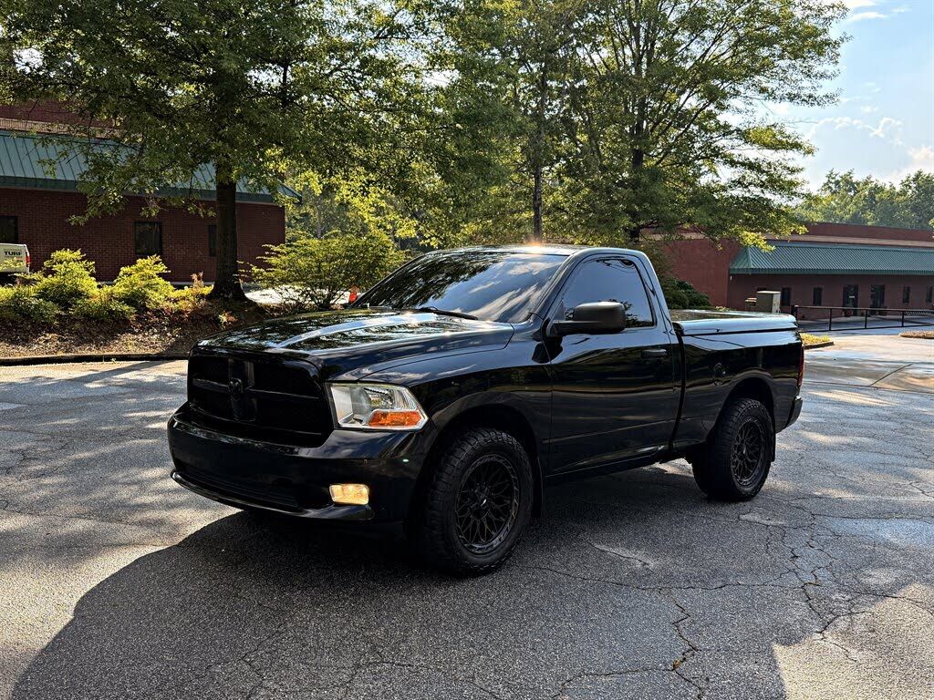 2012 DODGE Ram