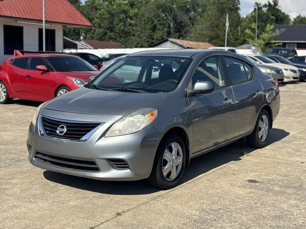 Nissan Versa