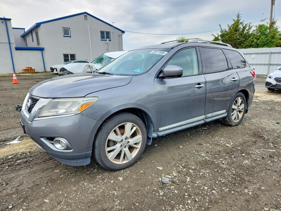 2015 NISSAN Pathfinder
