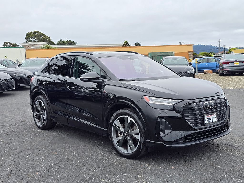 2024 AUDI Q4