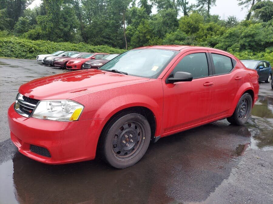 2013 DODGE Avenger