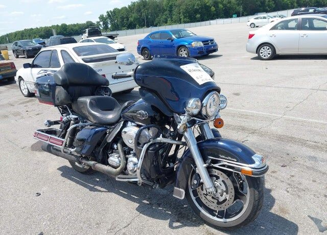 2012 HARLEY DAVIDSON Electra Glide Ultra Classic 103