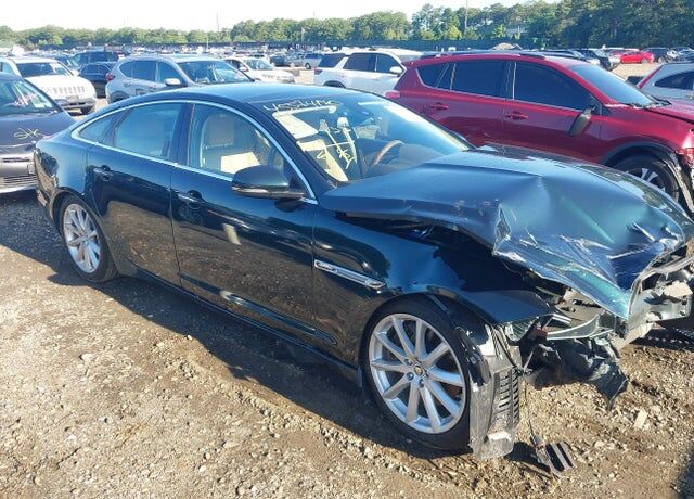 2012 JAGUAR XJ