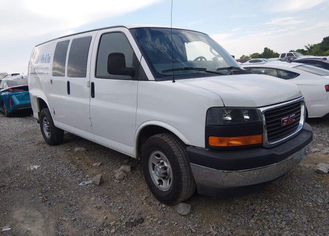 2017 GMC Savana