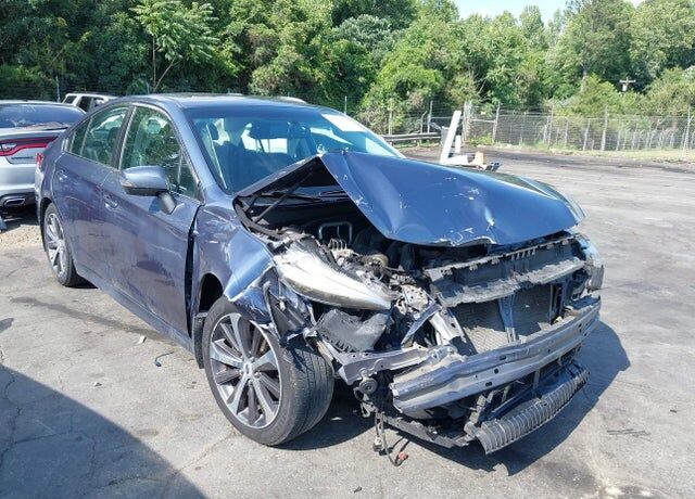 2017 SUBARU Legacy
