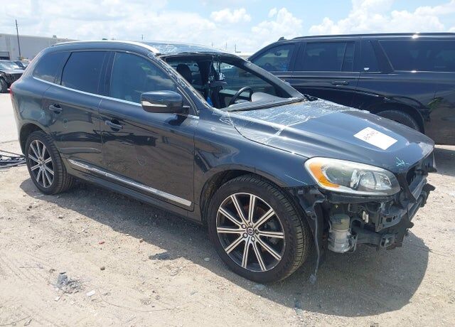 2015 VOLVO XC60