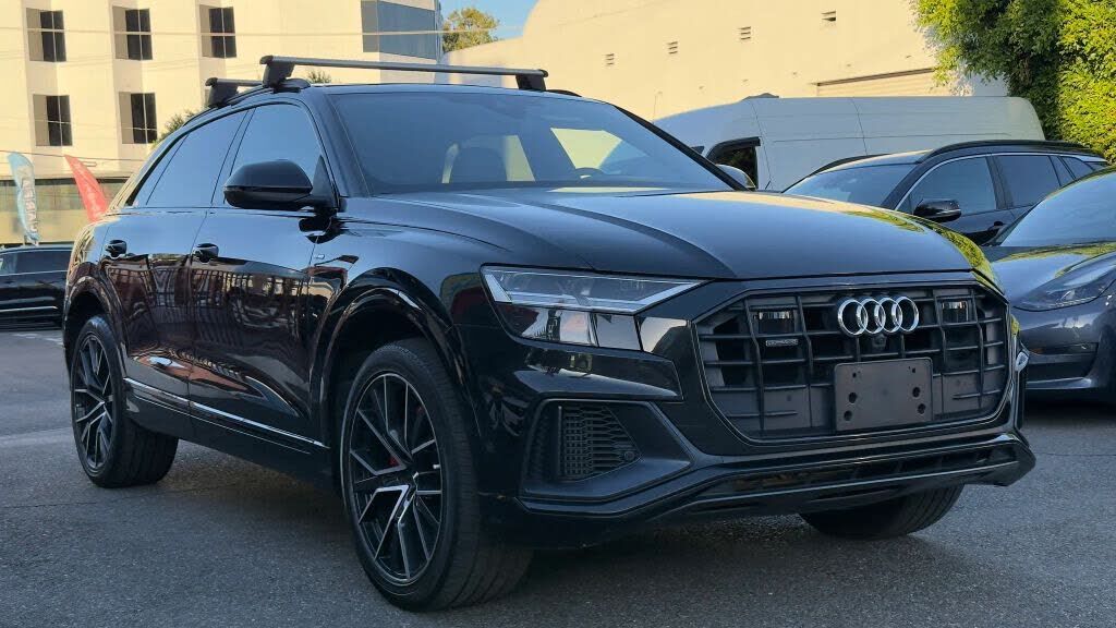 2019 AUDI Q8