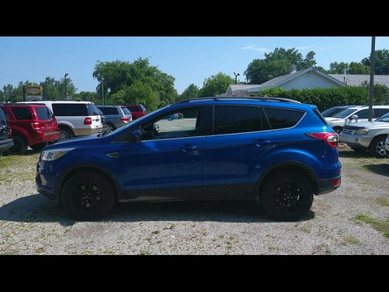 2017 FORD Escape