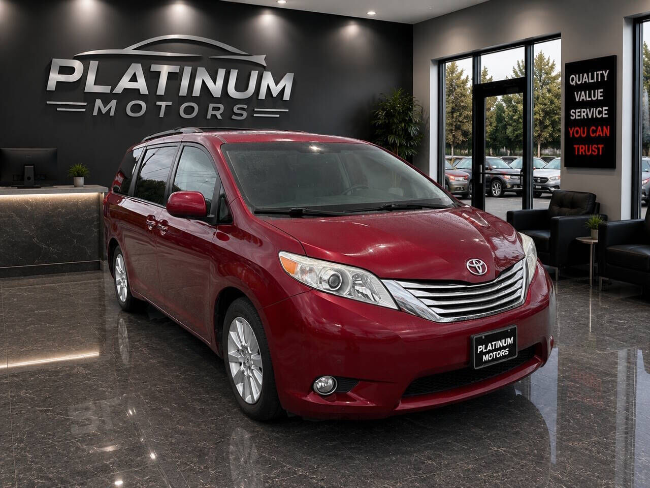 2011 TOYOTA Sienna