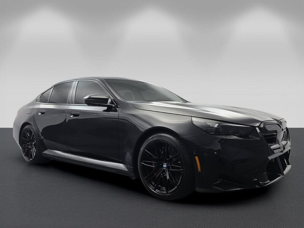 2025 BMW M5