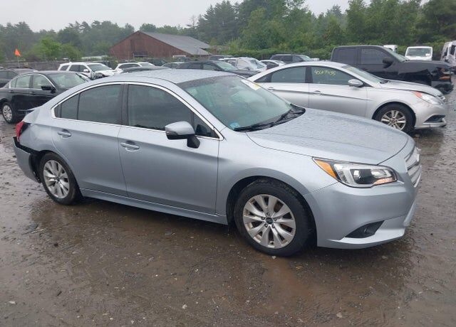 2016 SUBARU Legacy