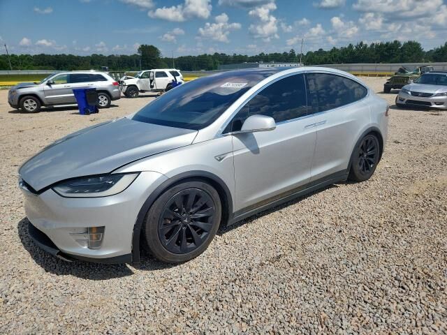 2016 TESLA Model X