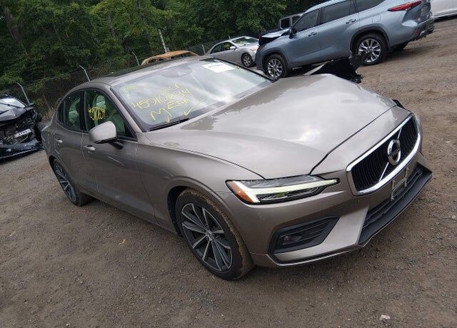 2021 VOLVO S60
