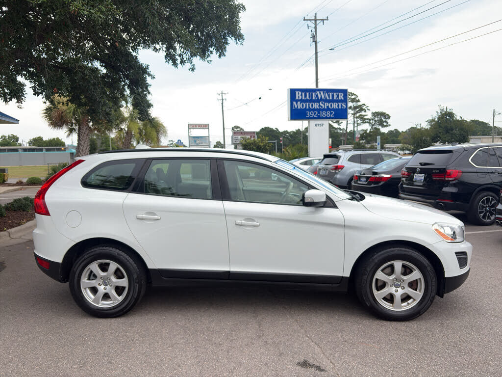 2011 VOLVO XC60