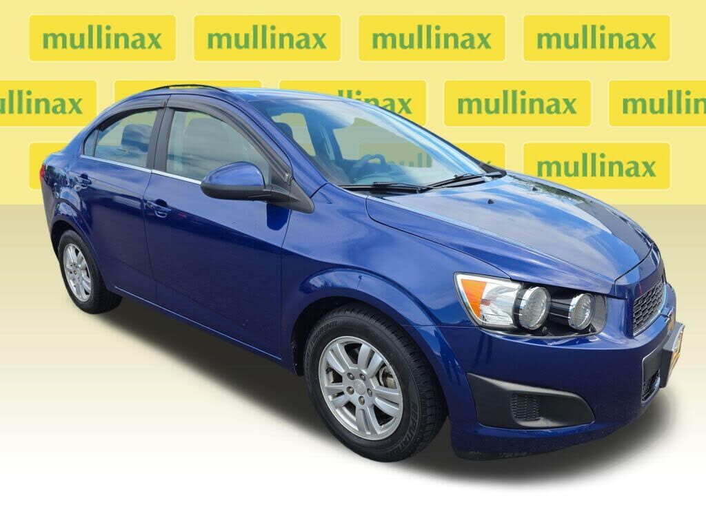 2013 CHEVROLET Sonic