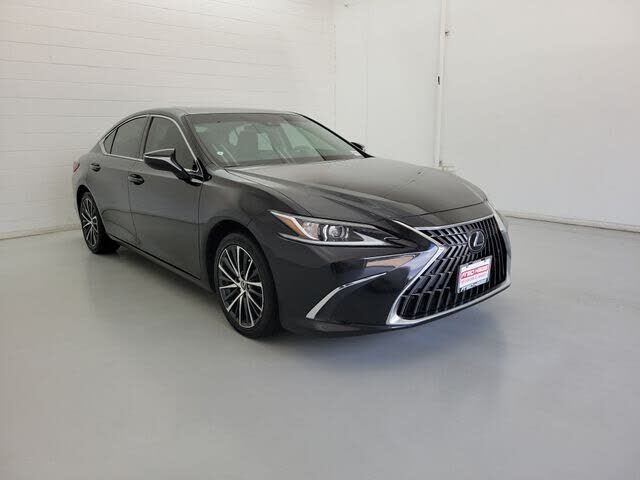 2024 LEXUS ES
