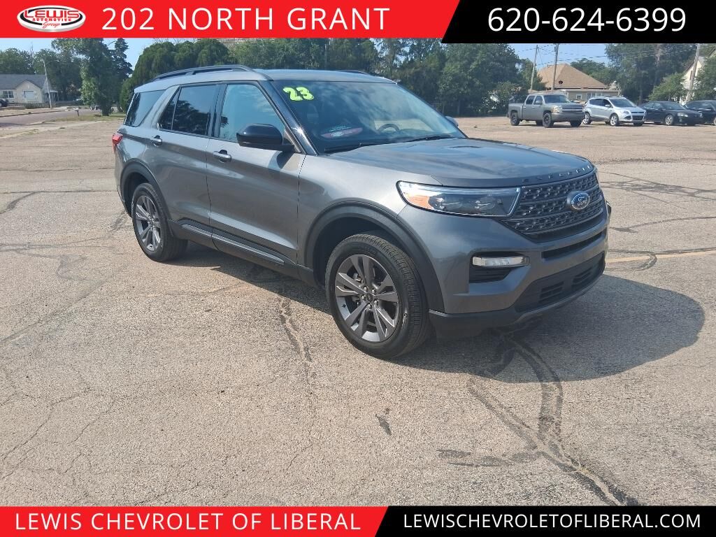 2023 FORD Explorer