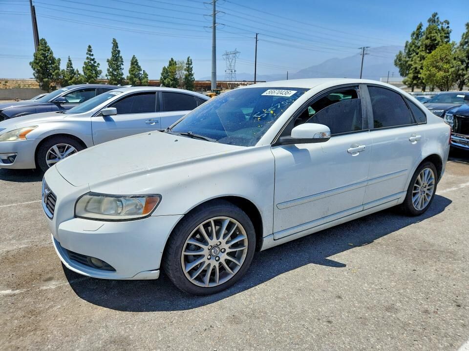 Volvo S40