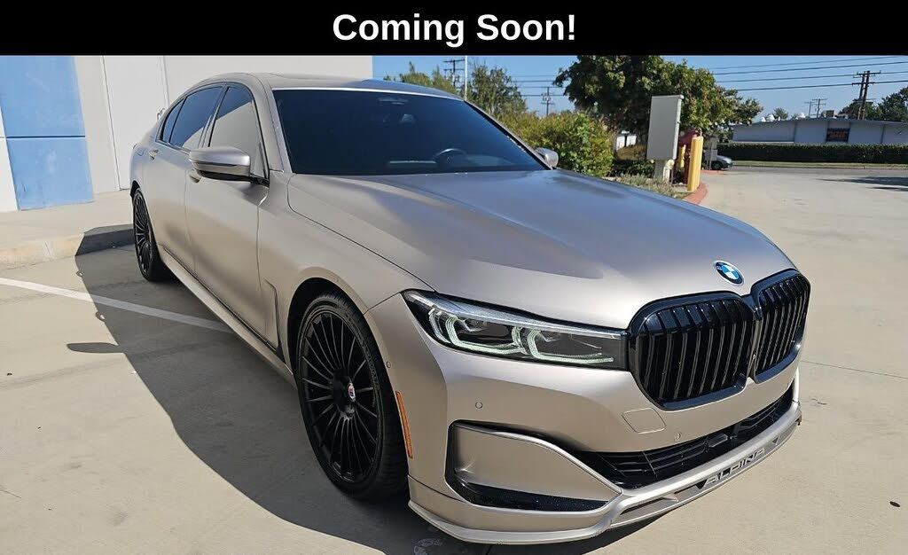 2022 BMW B7