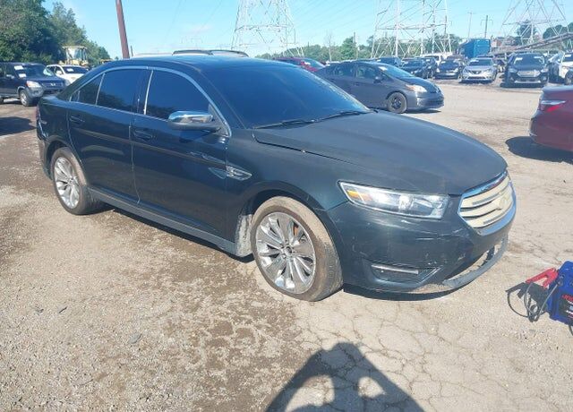 2015 FORD Taurus