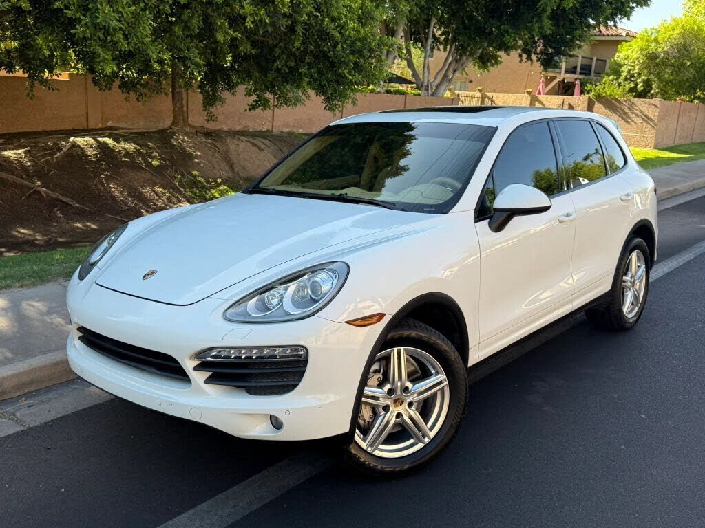 2014 PORSCHE Cayenne