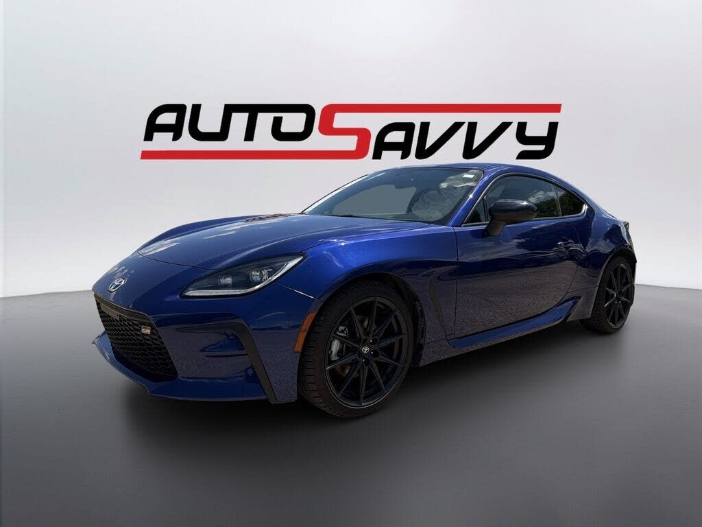 2025 TOYOTA GR86